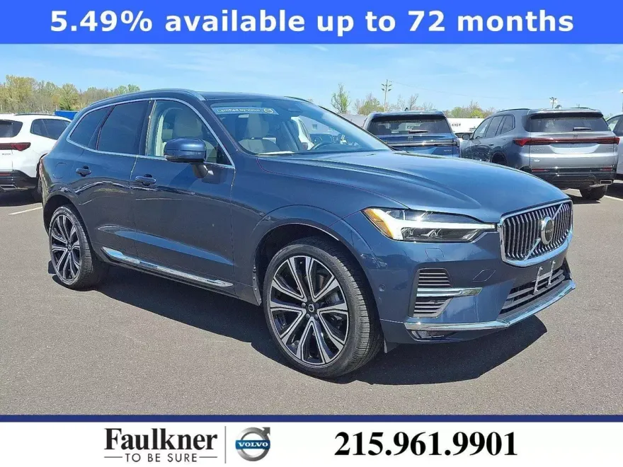 2023 Volvo XC60 Ultimate photo 1