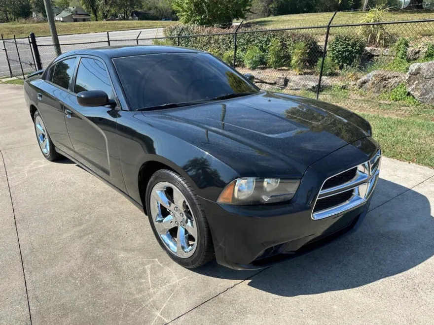 2012 Dodge Charger SXT Plus photo 1