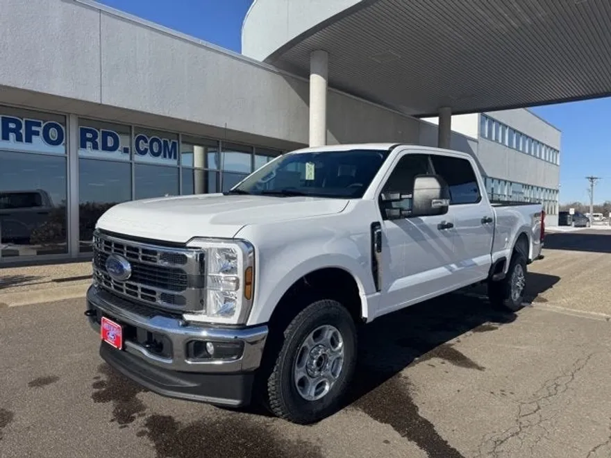 2025 Ford F-350 photo 1
