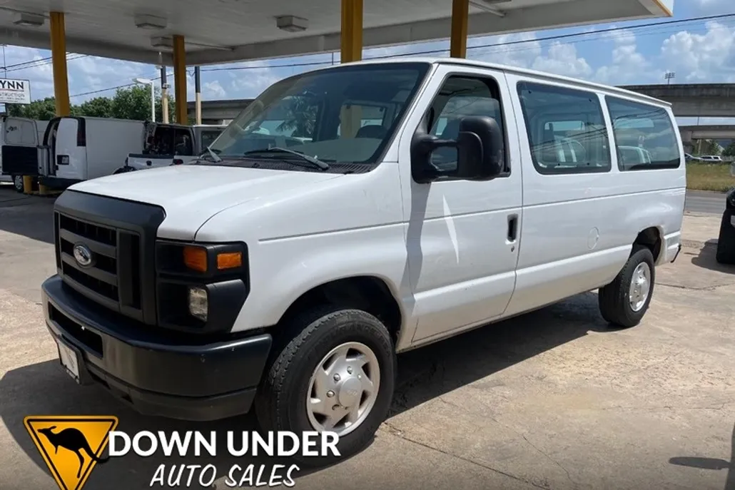 2008 Ford E-150 photo 1