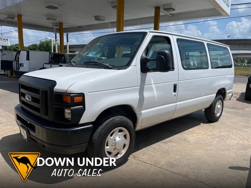 2008 Ford E-150 photo 1