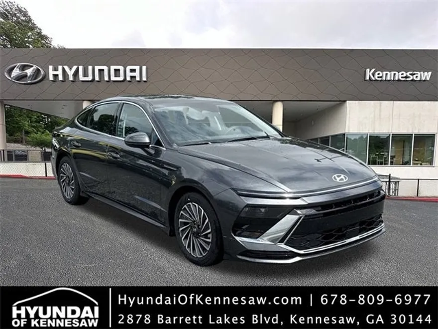 2025 Hyundai Sonata Hybrid SEL photo 1