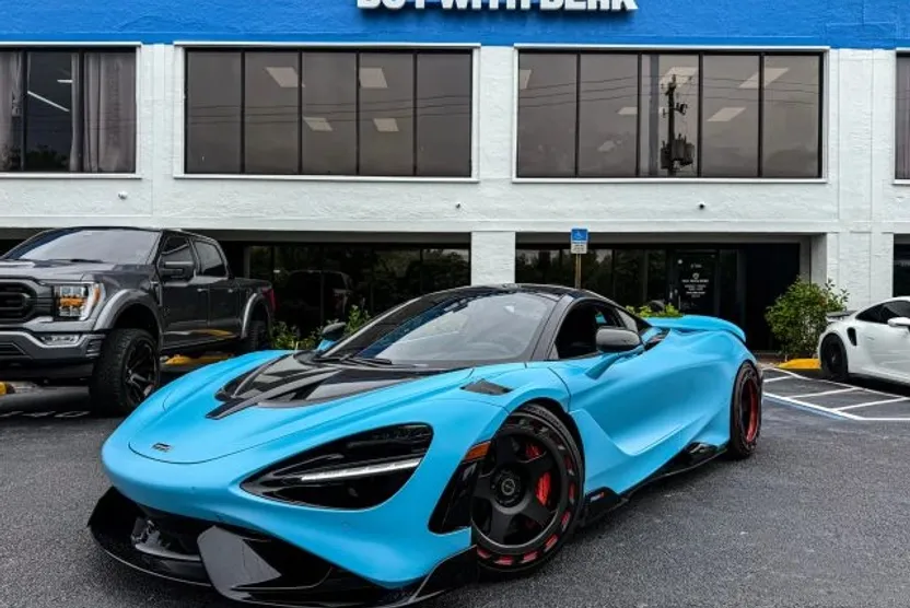 2021 Mclaren 765LT photo 1