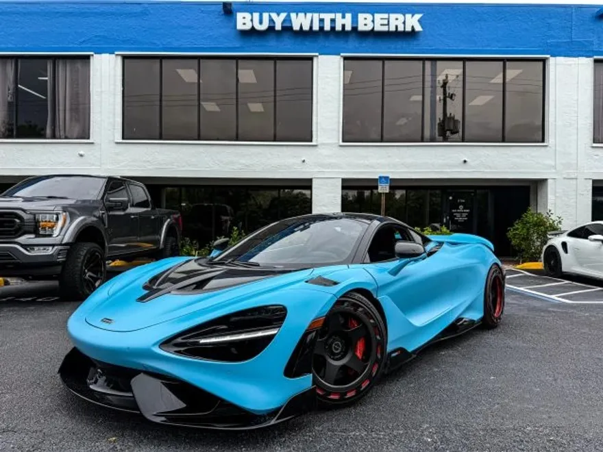 2021 Mclaren 765LT photo 1