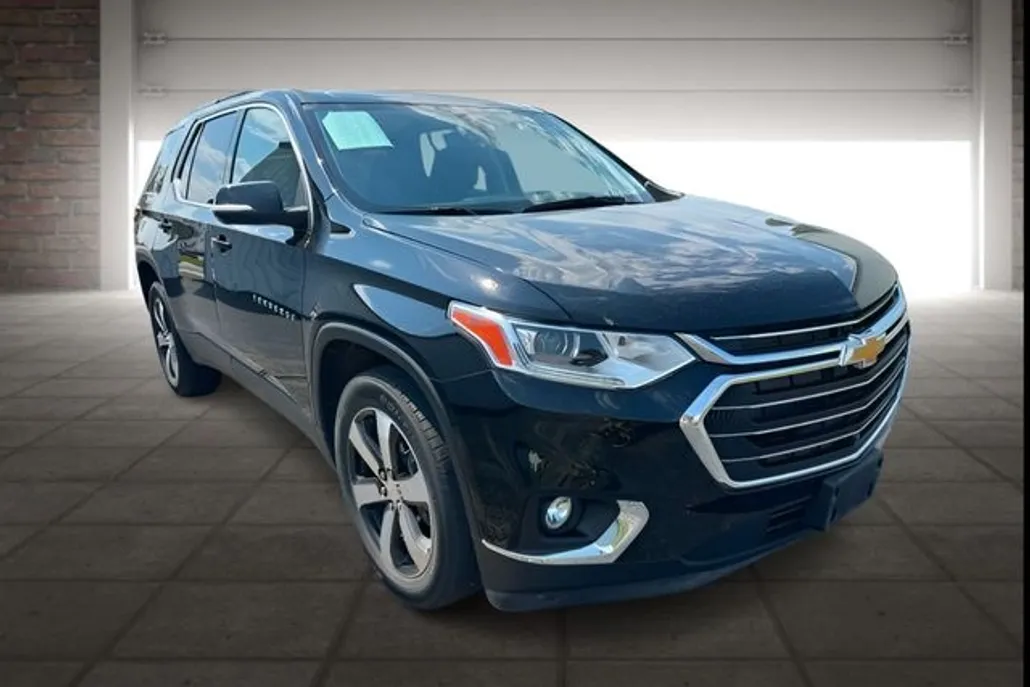 2021 Chevrolet Traverse Leather photo 1