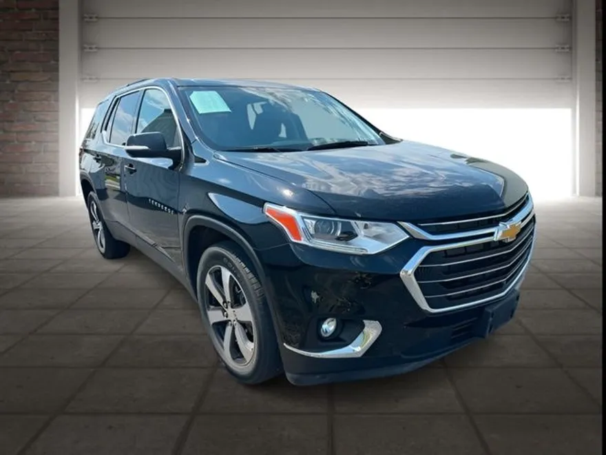 2021 Chevrolet Traverse Leather photo 1