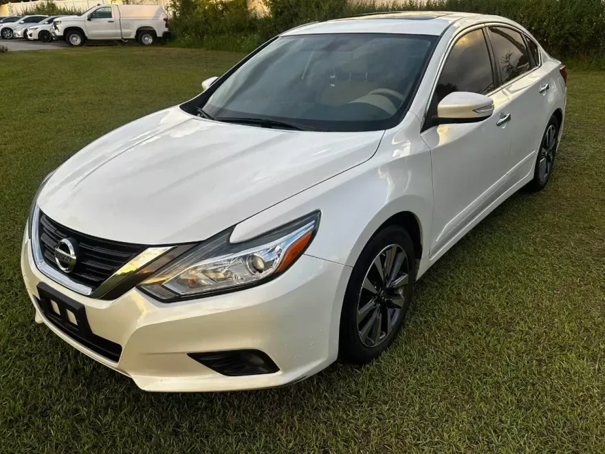 2016 Nissan Altima 2.5 SL photo 1