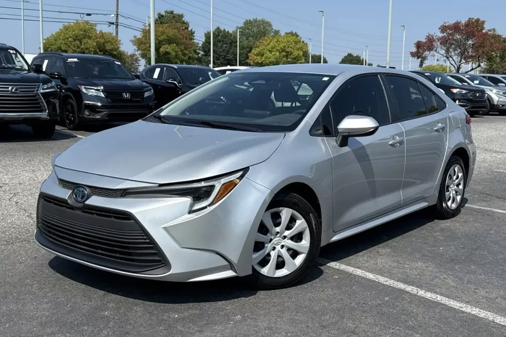 2023 Toyota Corolla Hybrid LE photo 1