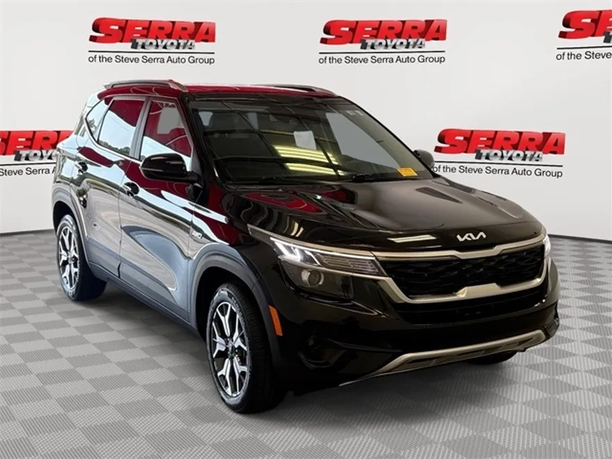 2023 Kia Seltos EX photo 1
