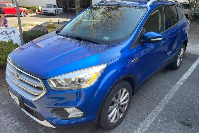 2017 Ford Escape Titanium photo 1
