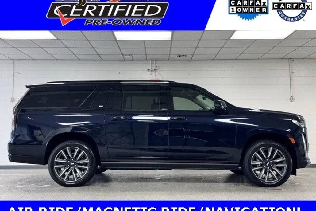 2024 Cadillac Escalade ESV Sport Platinum photo 1