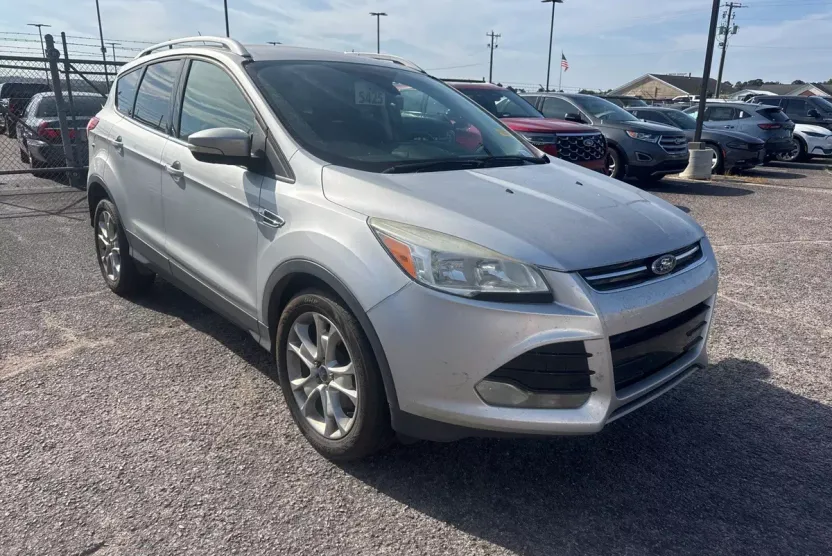 2014 Ford Escape Titanium photo 1