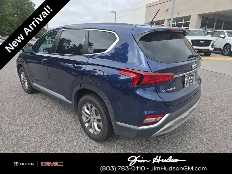 2019 Hyundai Santa Fe SE photo 1