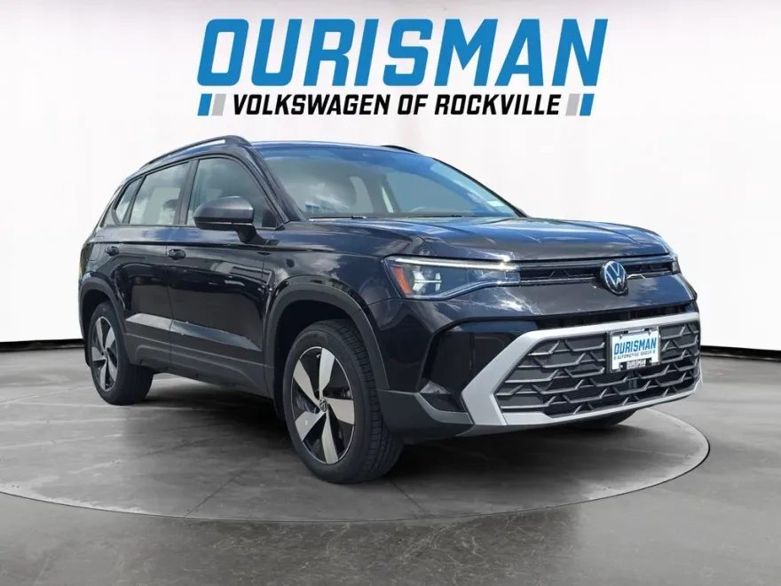 2025 Volkswagen Taos S photo 1