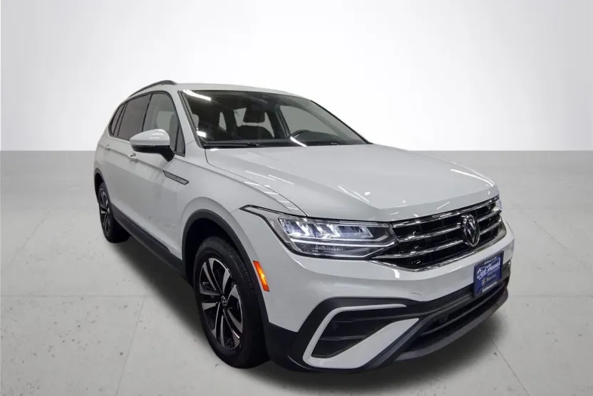2024 Volkswagen Tiguan S photo 1