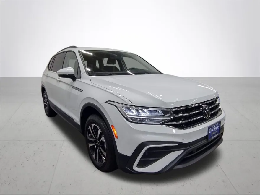 2024 Volkswagen Tiguan S photo 1