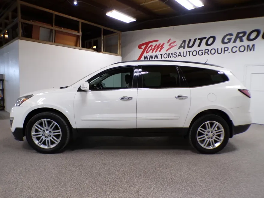 2014 Chevrolet Traverse 1LT photo 1