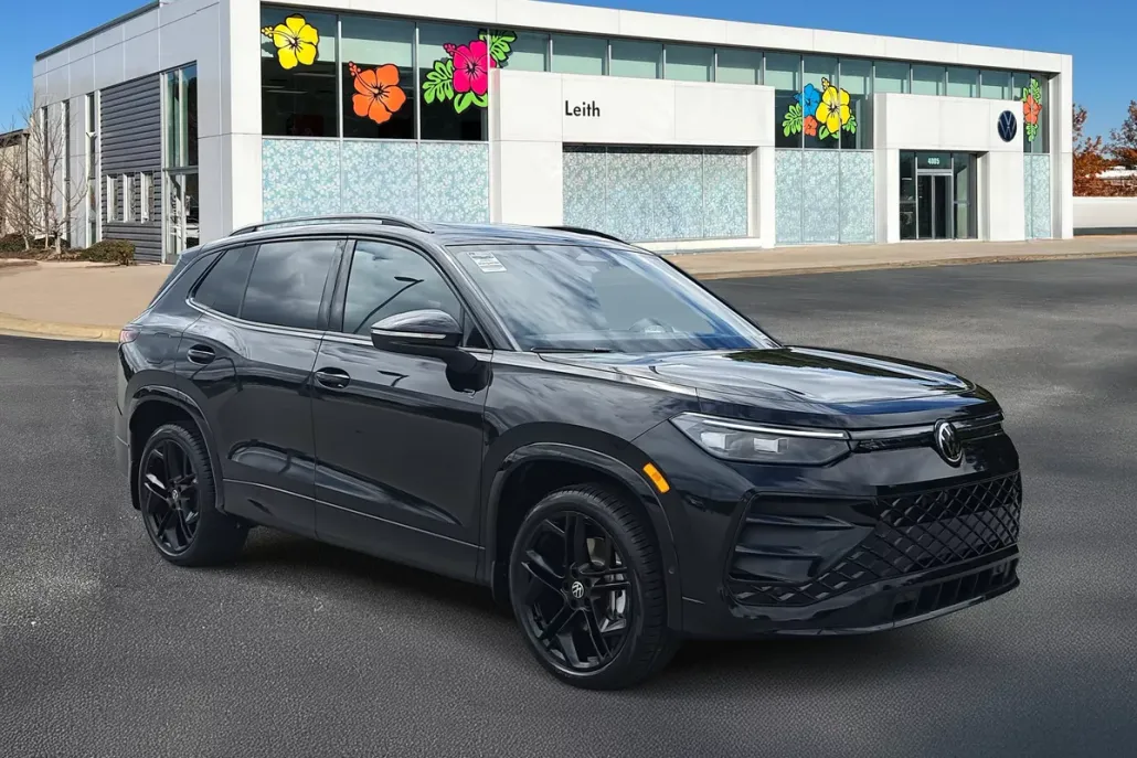 2025 Volkswagen Tiguan SE R-Line Black photo 1