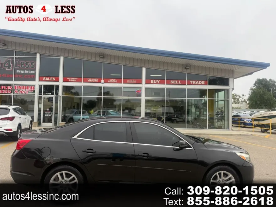 2013 Chevrolet Malibu 1LT photo 1