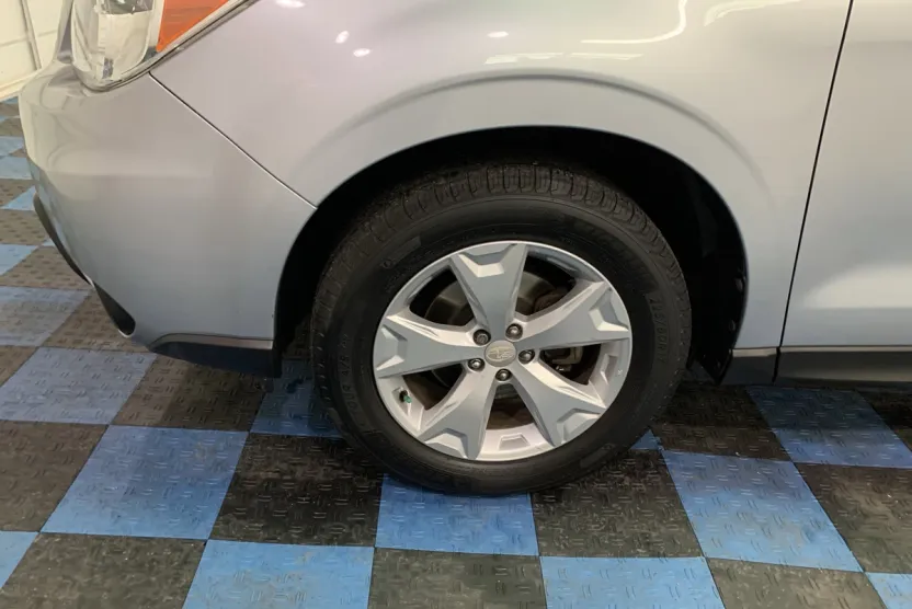 2015 Subaru Forester 2.5i Limited photo 1