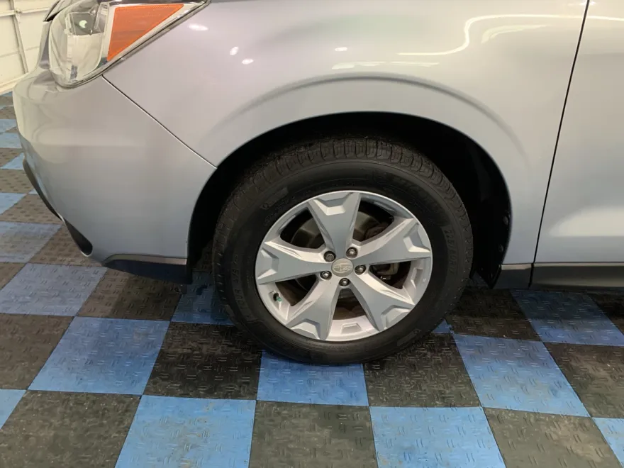 2015 Subaru Forester 2.5i Limited photo 1