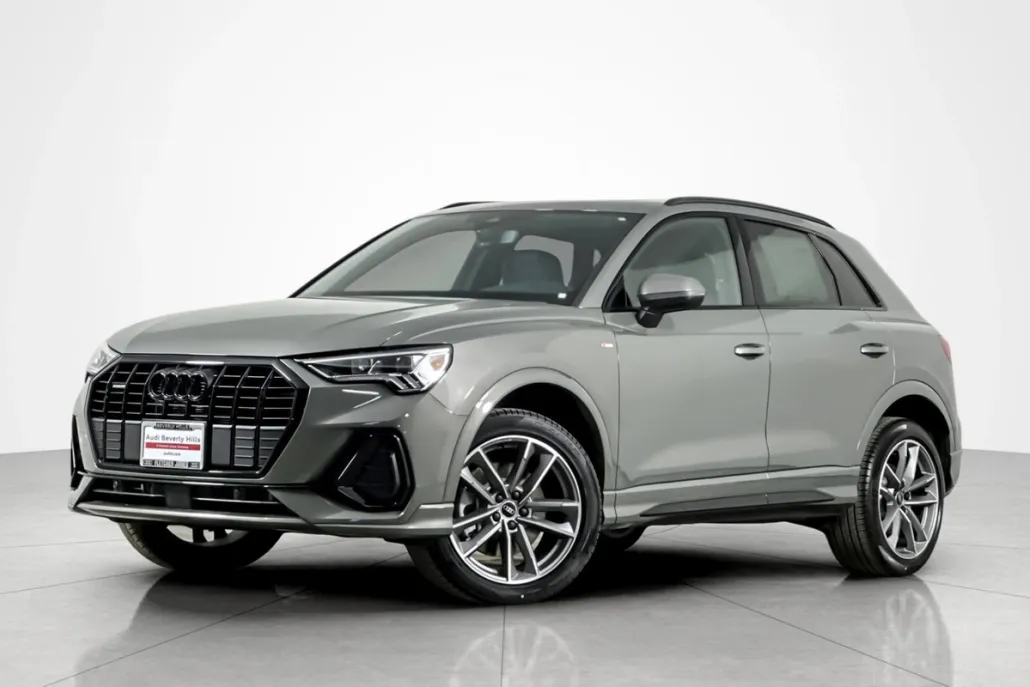 2025 Audi Q3 S line Premium 45 TFSI photo 1