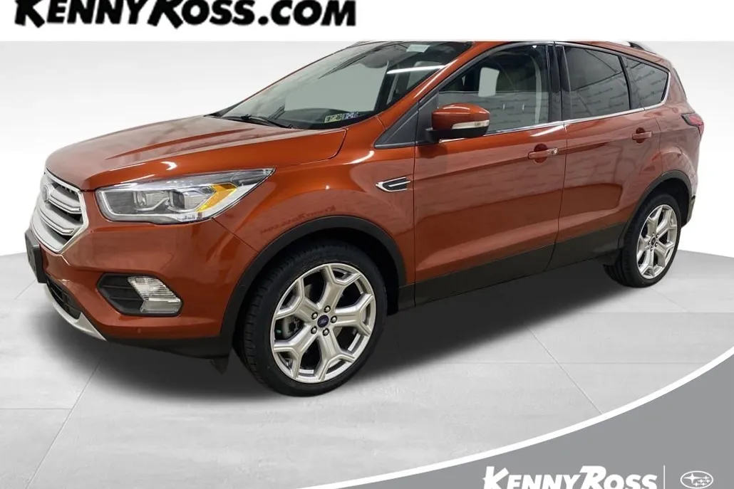 2019 Ford Escape Titanium photo 1