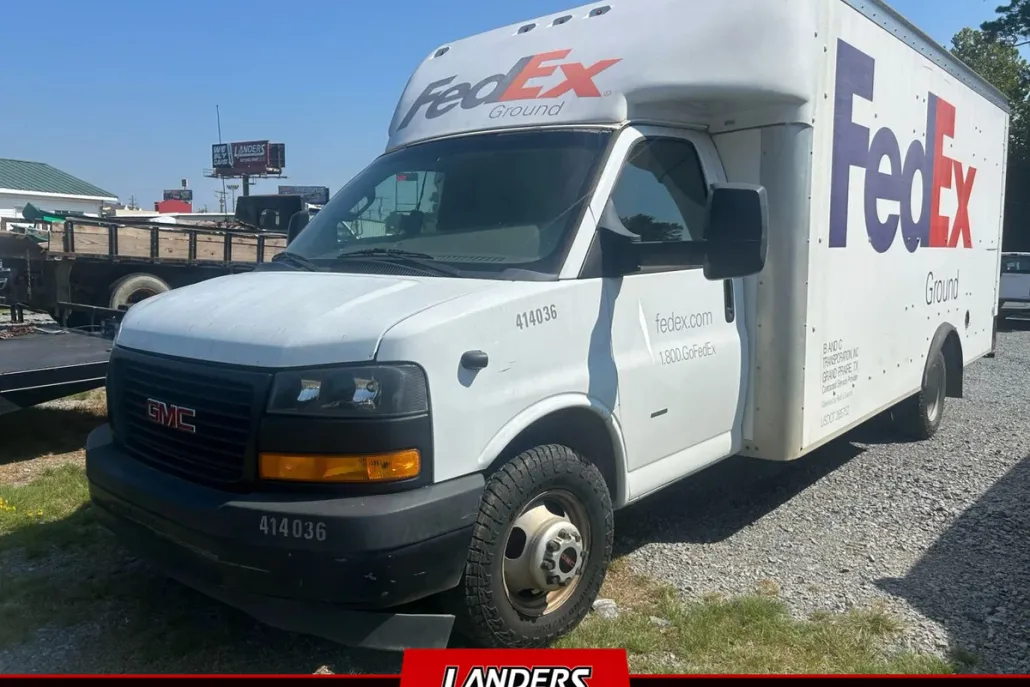 2018 Gmc Savana 3500 Cutaway photo 1