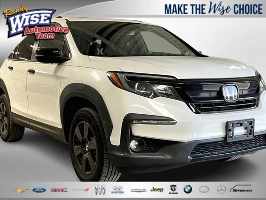 2022 Honda Pilot TrailSport photo 1