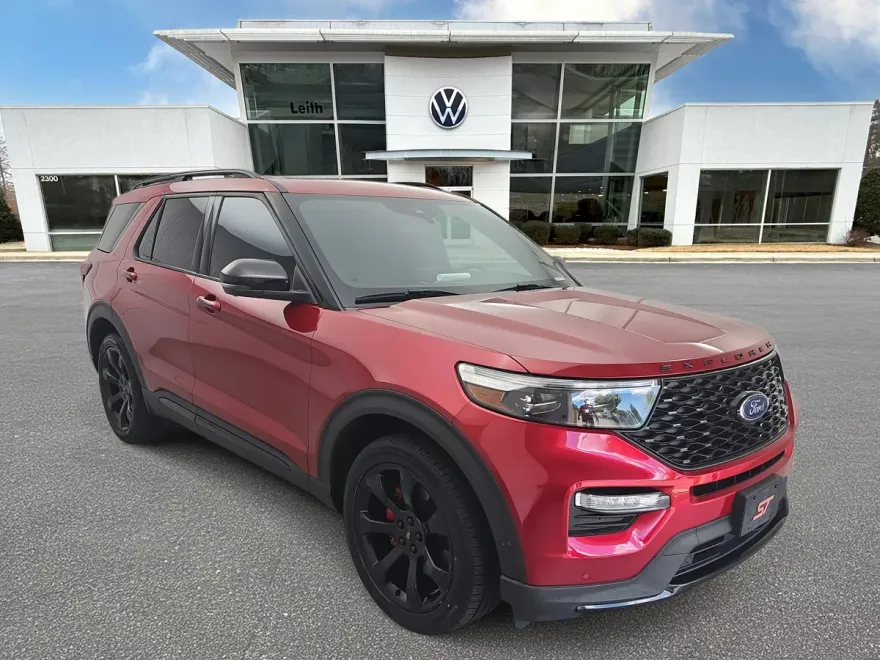 2020 Ford Explorer ST photo 1