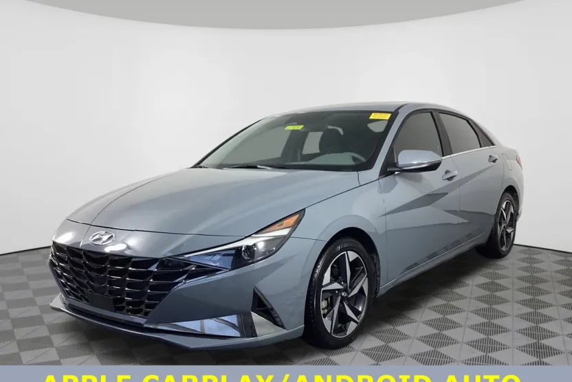 2022 Hyundai Elantra SEL photo 1