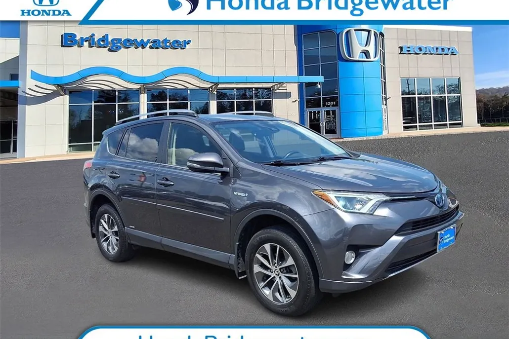 2018 Toyota RAV4 Hybrid XLE photo 1