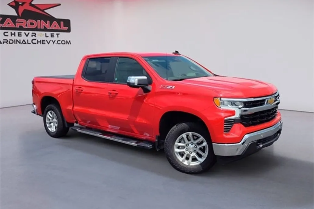 2024 Chevrolet Silverado 1500 LT1 photo 1