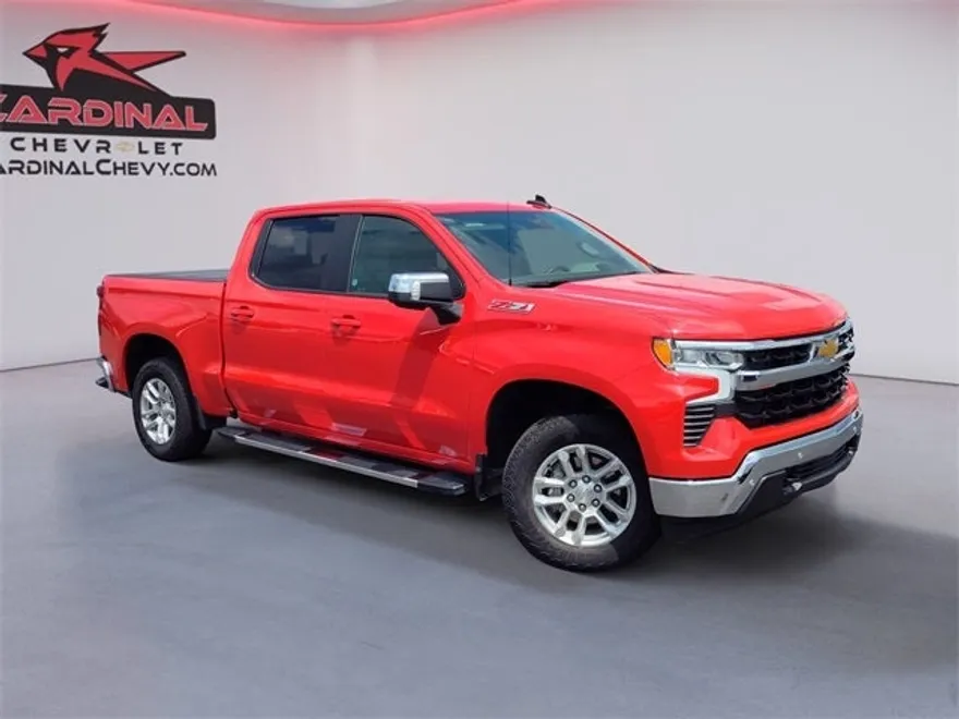 2024 Chevrolet Silverado 1500 LT1 photo 1