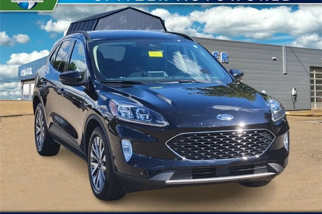 2020 Ford Escape Titanium photo 1