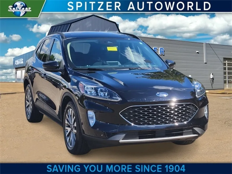 2020 Ford Escape Titanium photo 1