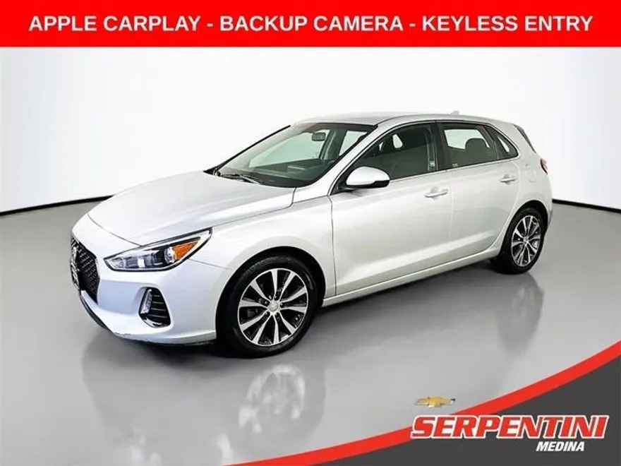 2019 Hyundai Elantra GT photo 1