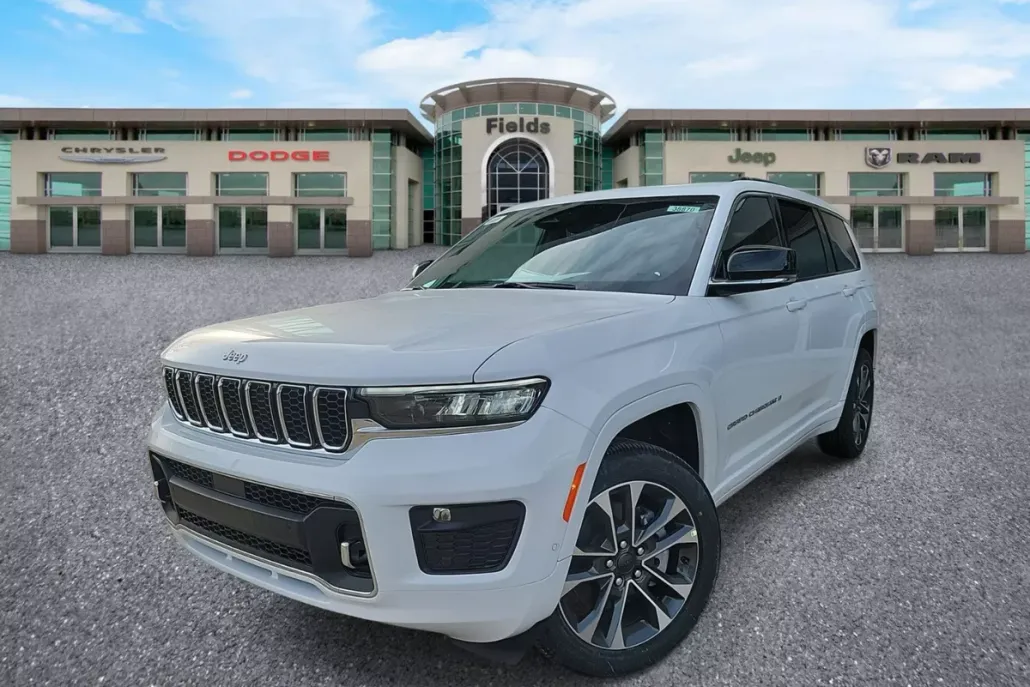 2025 Jeep Grand Cherokee Overland photo 1