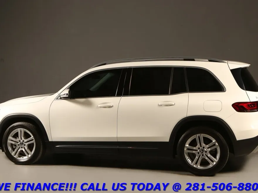 2020 Mercedes Benz GLB 250 4MATIC photo 1