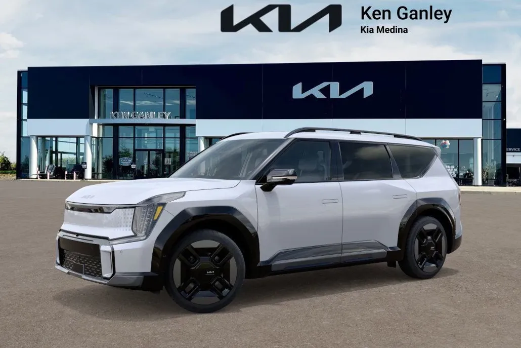2026 Kia EV9 GT-Line photo 1