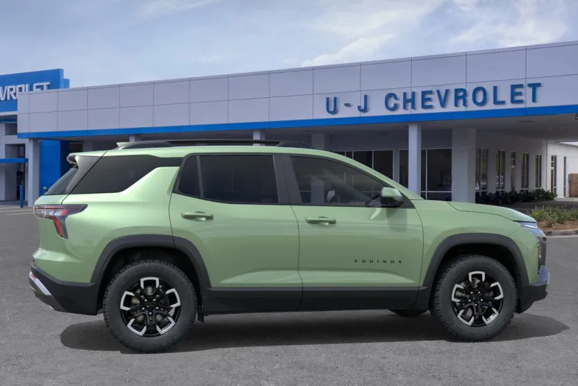 2026 Chevrolet Equinox ACTIV photo 1