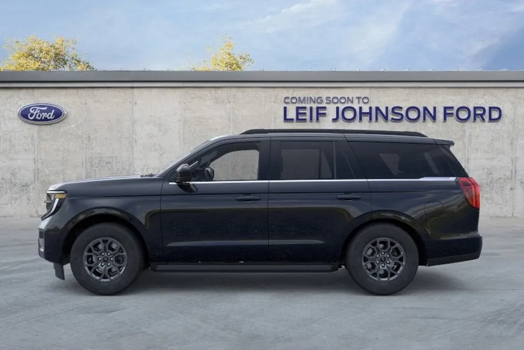 2025 Ford Expedition photo 1