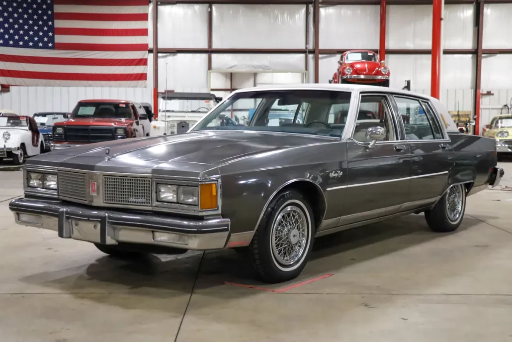 1984 Oldsmobile Ninety Eight (98) photo 1