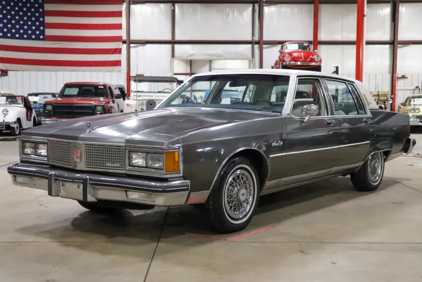 1984 Oldsmobile Ninety Eight (98) photo 1