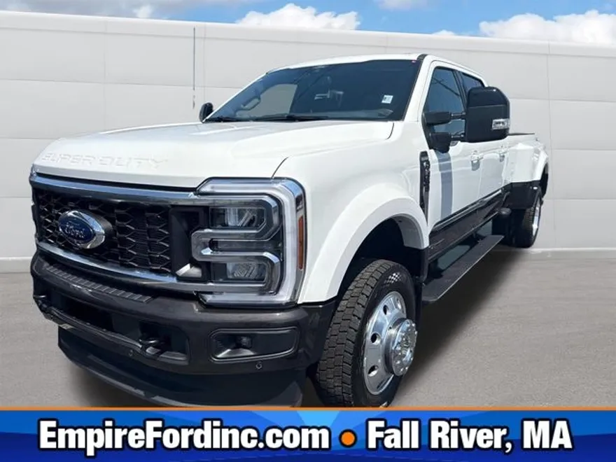 2025 Ford F-450 King Ranch photo 1