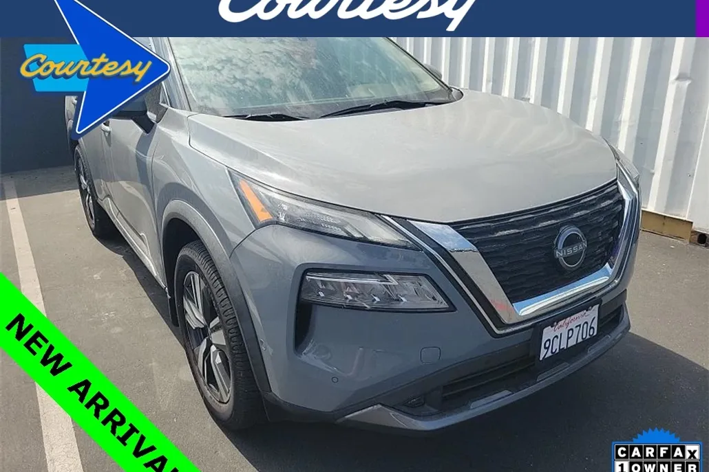 2022 Nissan Rogue SL photo 1