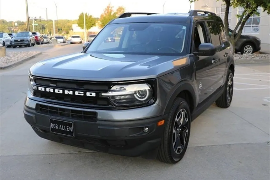 2021 Ford Bronco Sport Outer Banks photo 1