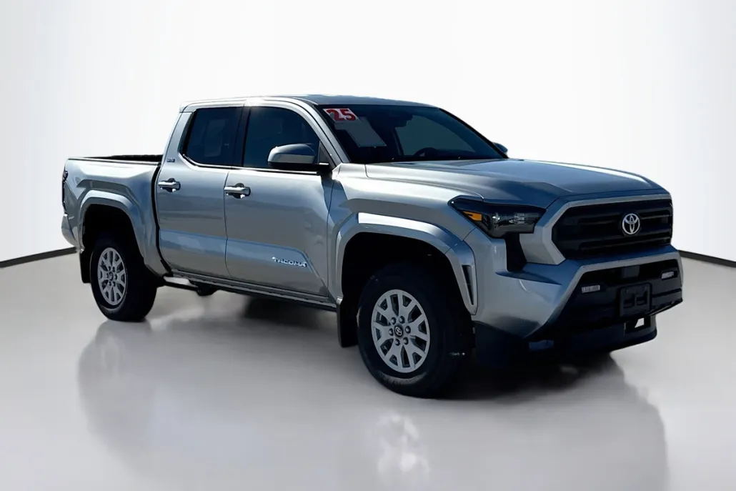 2025 Toyota Tacoma SR5 Double Cab photo 1