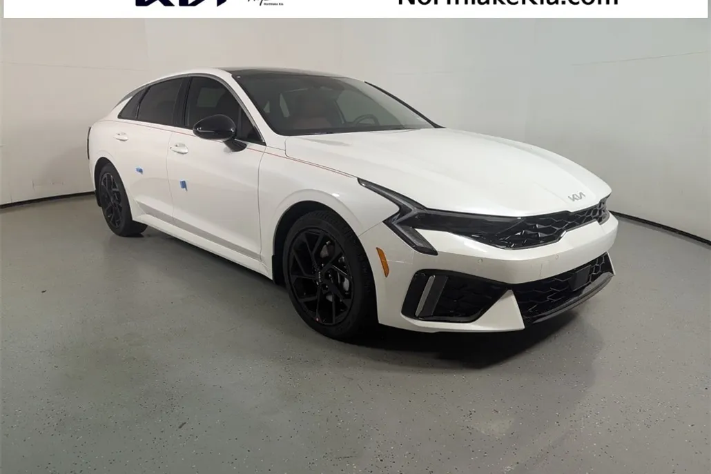 2026 Kia K5 GT-Line photo 1