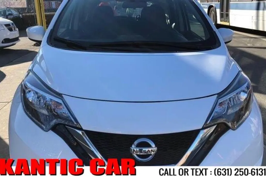 2019 Nissan Versa Note photo 1